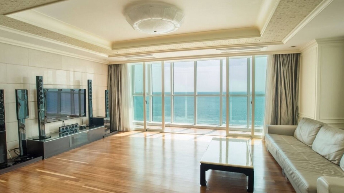 Haeundae Apartment | Palede CZ 71 pyung with Ocean View