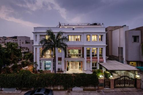 Civil Lines Bed & Breakfast | Palm 34
