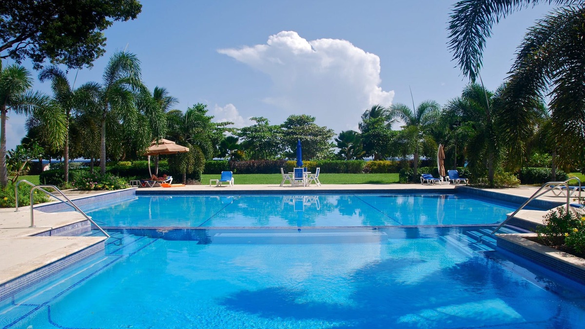 Saint Matthias Condo | Palm Beach 109 Hastings Barbados, 3 Bdrm condo. Beachfront, Pool, Best location!