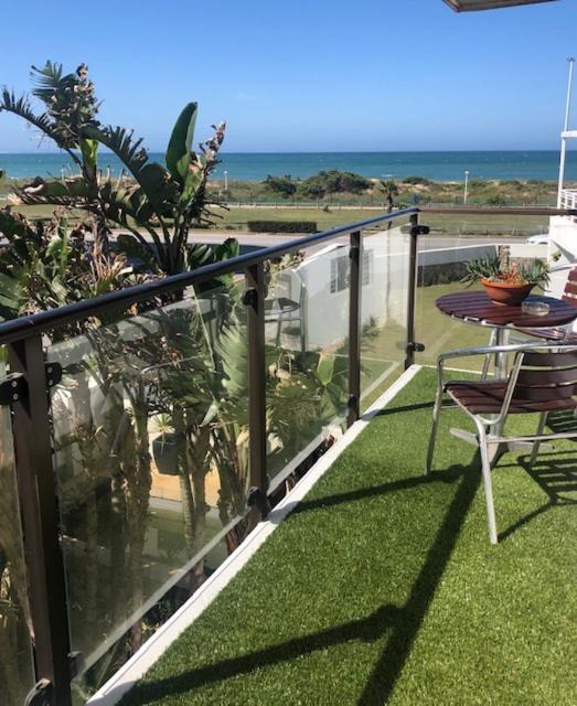Pollok Beach House | Palm Beach Guesthouse