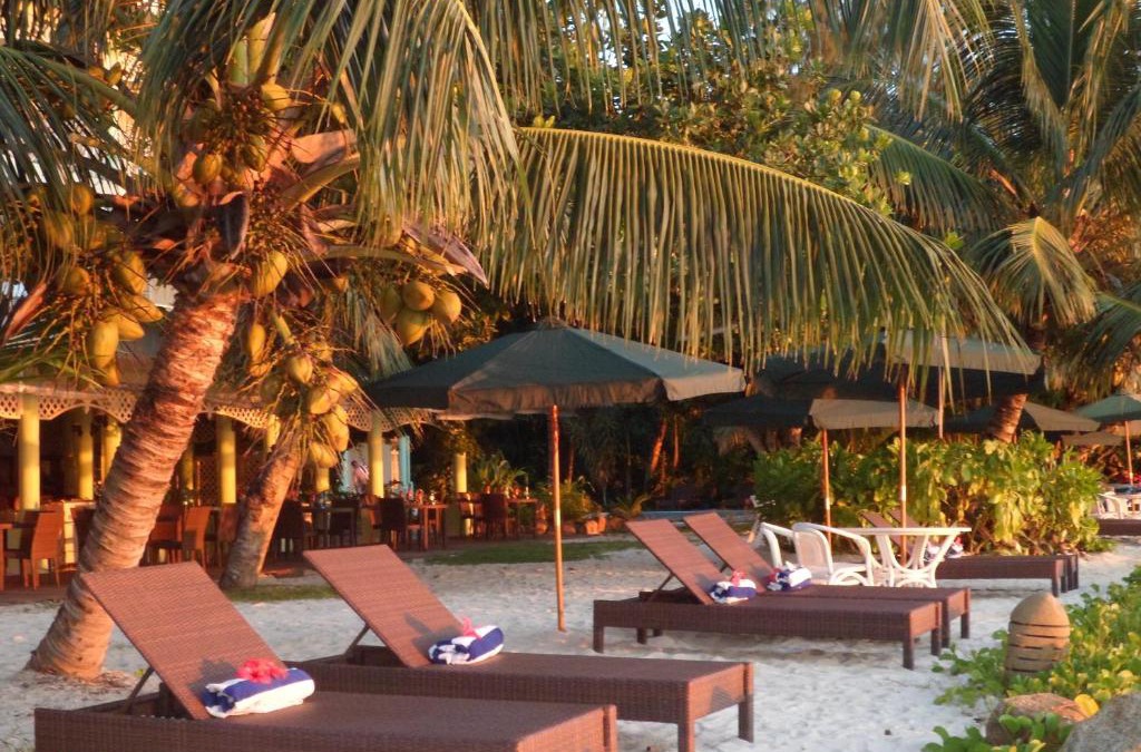 Grand Anse Hotel | Palm Beach Hotel