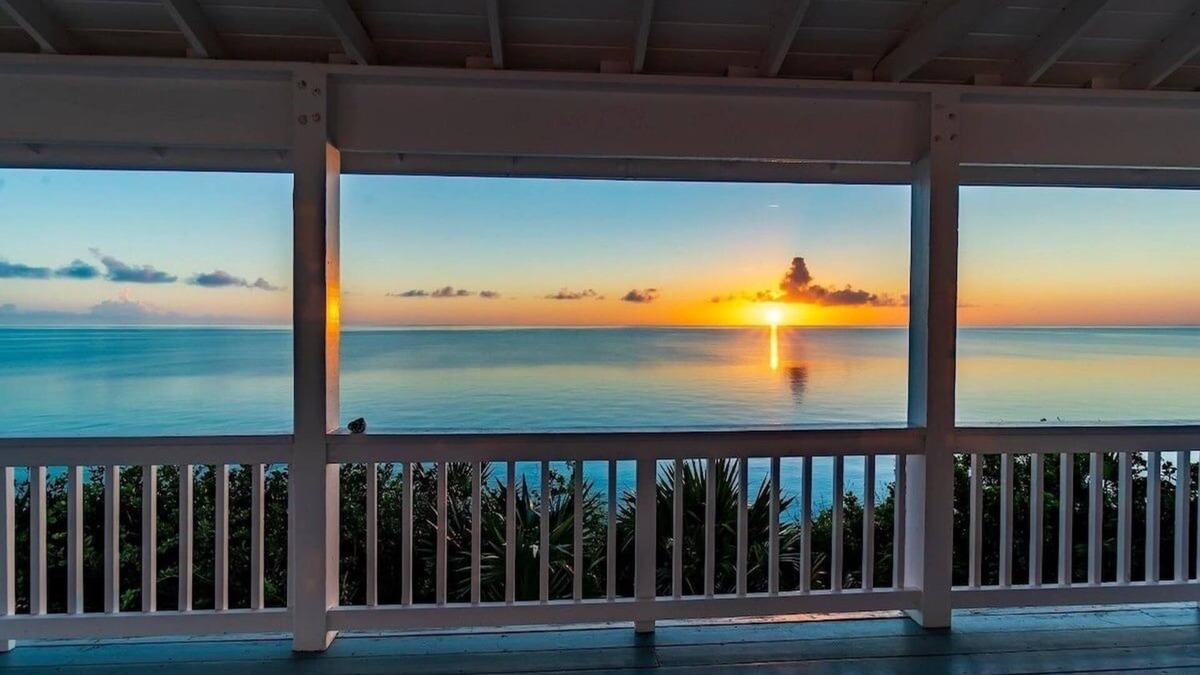 Gregory Town Cottage | Palm Bluff 2 Bedroom Cottage