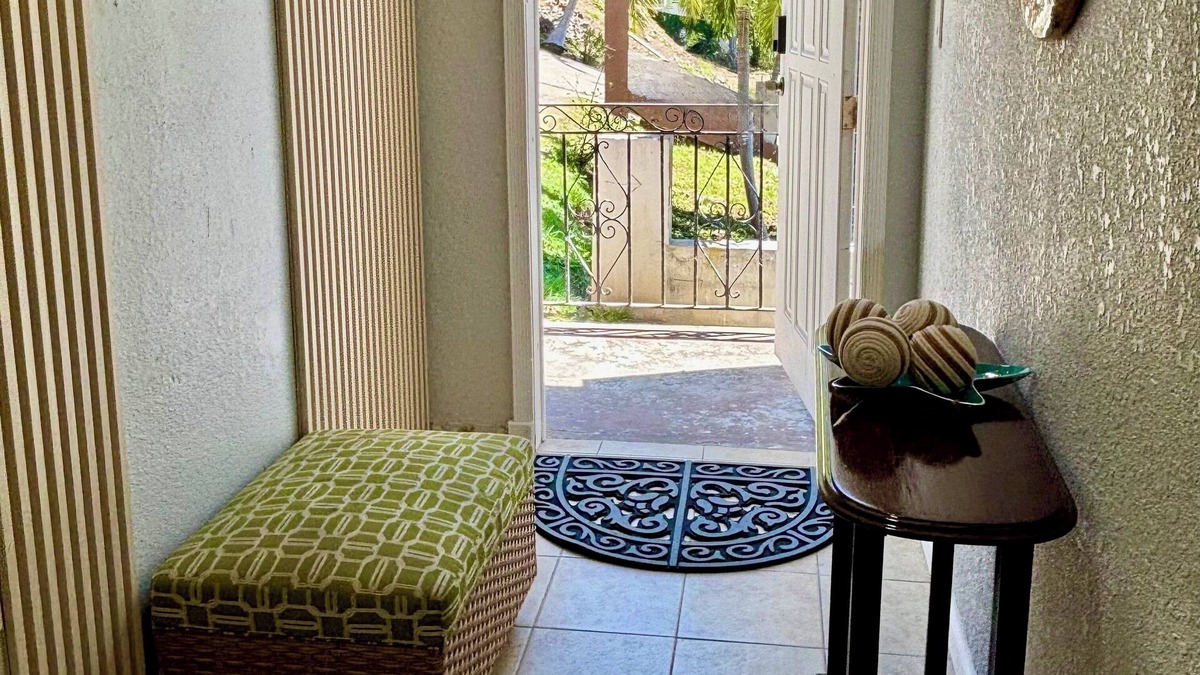 Estate Contant Apartment | Palm Grove Vacation Rentals