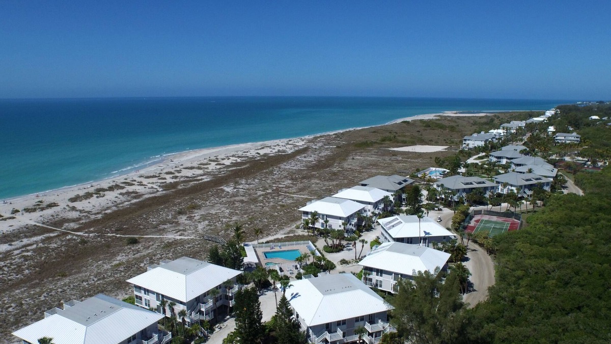 Palm Island House | Palm Island 2 Bedroom Superior Villa by RedAwning