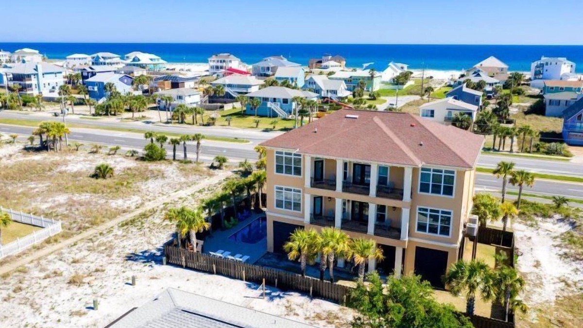 Villa Segunda House | 🌴Palm Palace🌴Sleeps 30 w/Elevator | Private Pool | Game Room | Pet Friendly