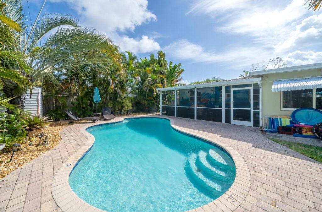 North Corals House | Palm Paradise-Seaside Home w Heated Saltwater Pool