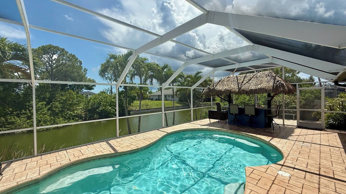 Cape Coral Villa | Palm Paradise Waterfront Family-Friendly Getaway in Cape Coral