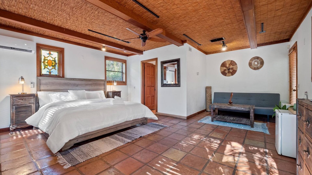 Northwest Orlando House | Palm Room at Bliss House