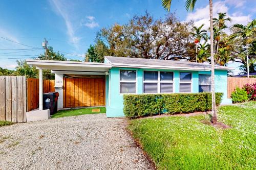 Edgewood House | Palm Shadow Sanctuary