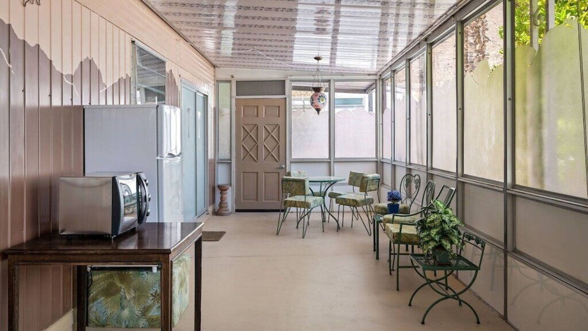 Uptown Design District House | Palm Spring Mid-Century Home!