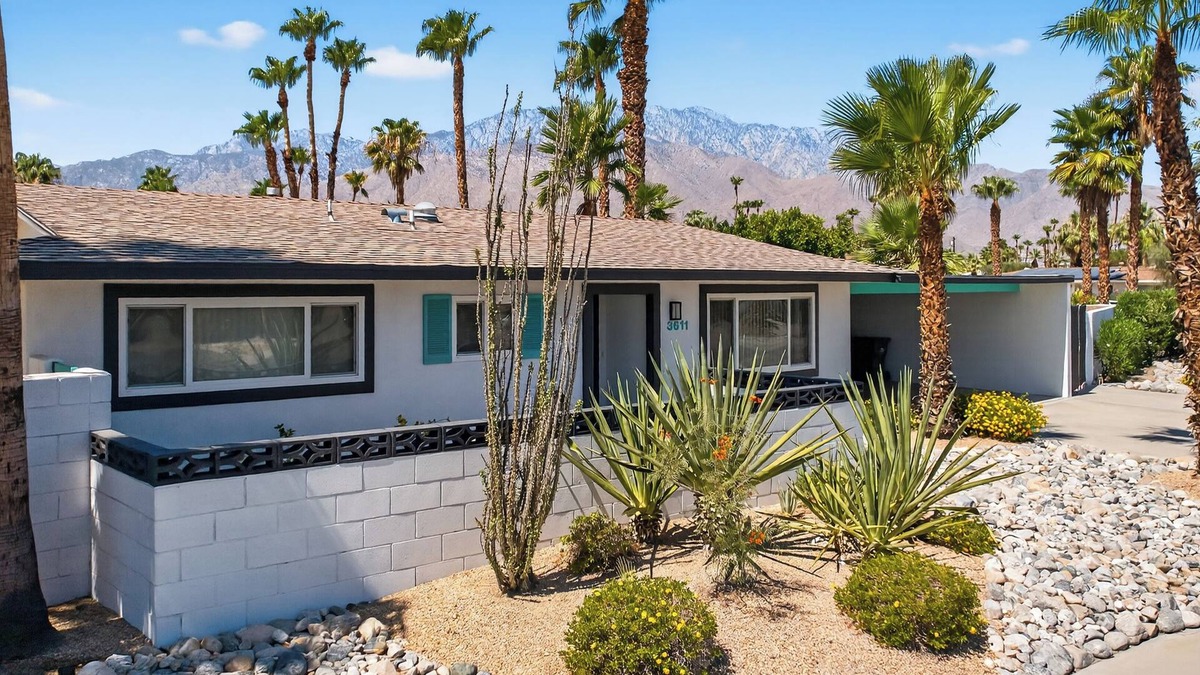 Palm Springs House | Palm Springs Home W/Private Saltwater Pool & Spa