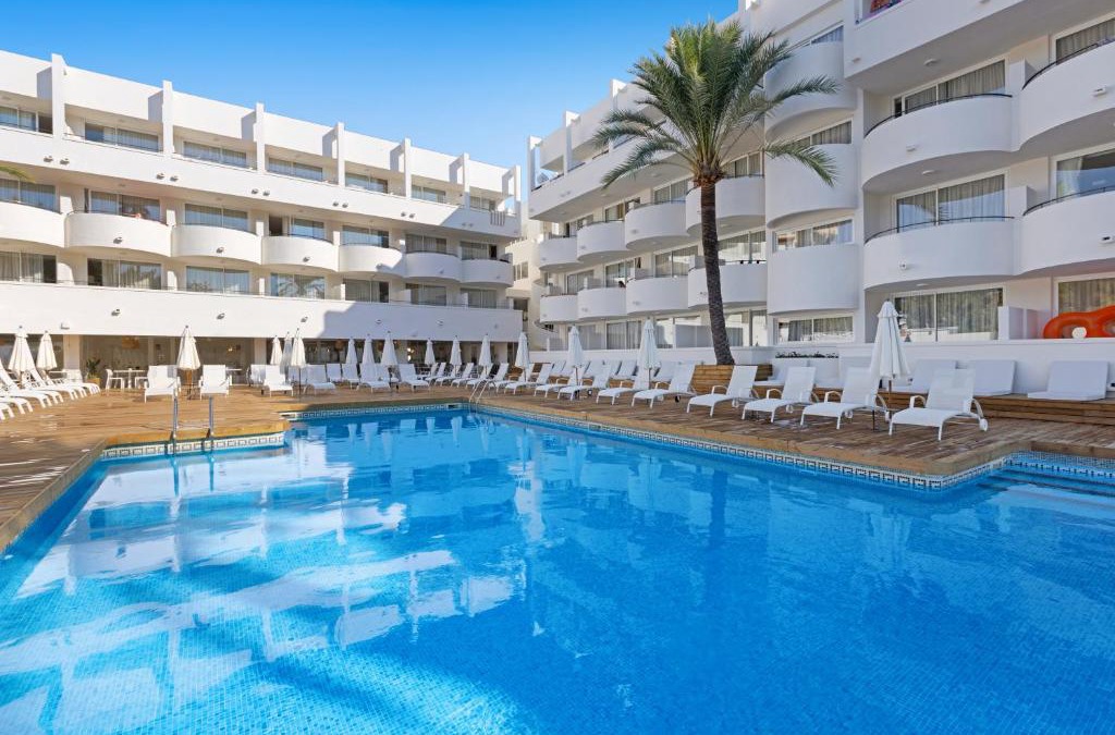 Palmanova Apartment | Palmanova Beach Apartments by TRH