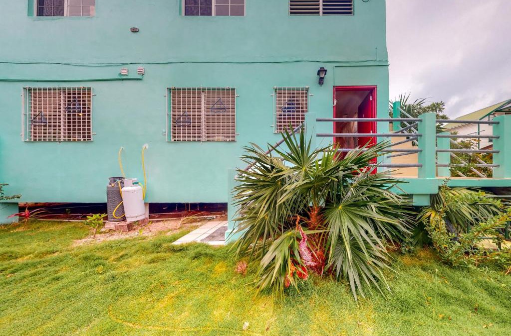 Caye Caulker Hotel | Palmetto#1 @ Island Cabanas