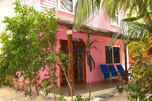 Caye Caulker House | Palmetto Garden Cottage