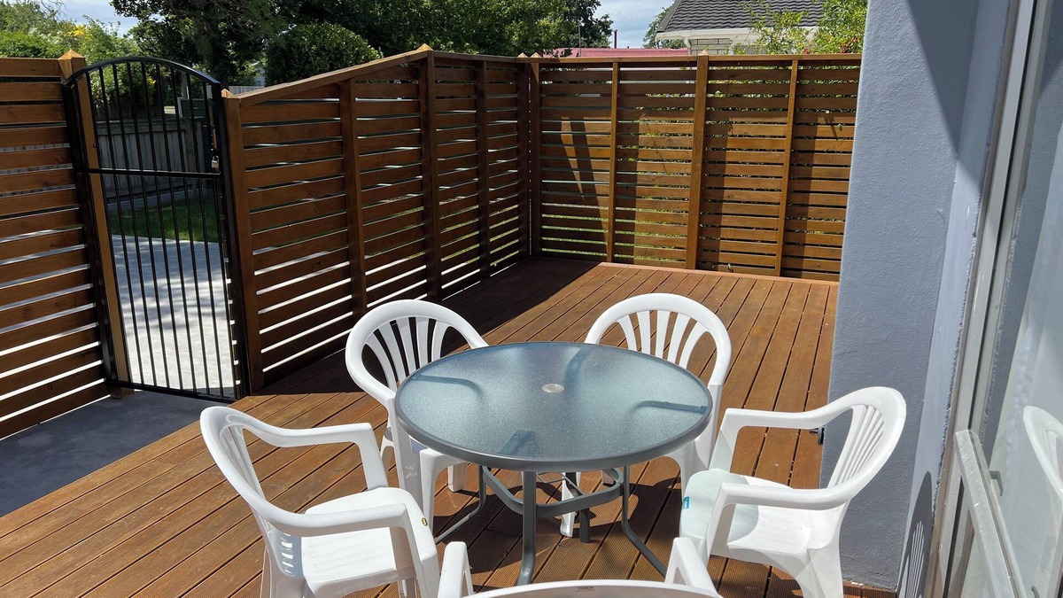 Palmerston North House | Palmy Hideaway - Dog Friendly