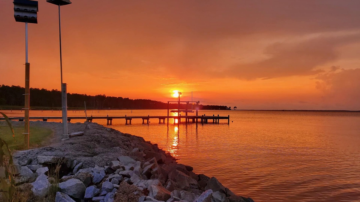 Hobucken House | Pamlico Paradise w/private boat ramp and dock