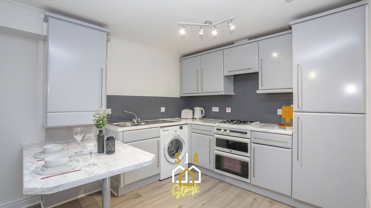 Central Aberdeen Apartment | Panacotta House - River View Apartment in Aberdeen