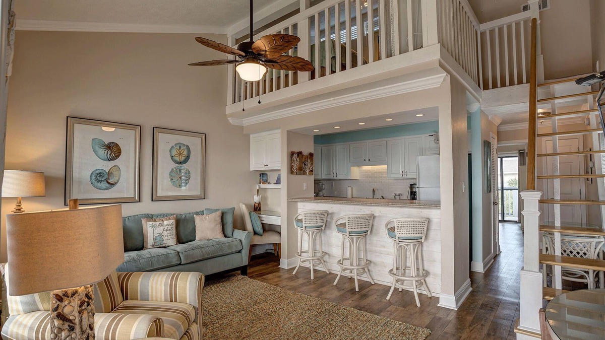 Gulf Lagoon Beach Condo | Panama Breeze! Perfect for Snowbirds! Available for November through February!