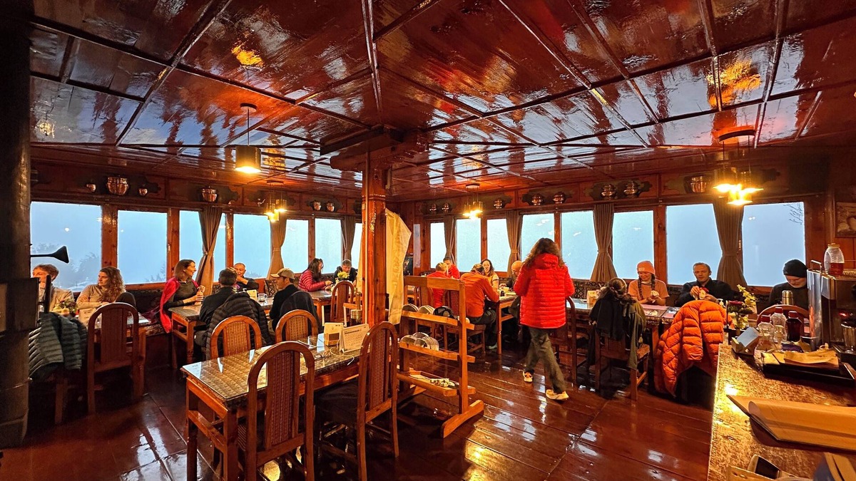 Namche Bazaar Cabin | Panorama Lodge and Restaurant