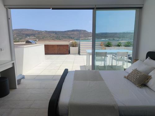 Mgarr Apartment | Panorama Lounge - Romantic Getaway with private pool
