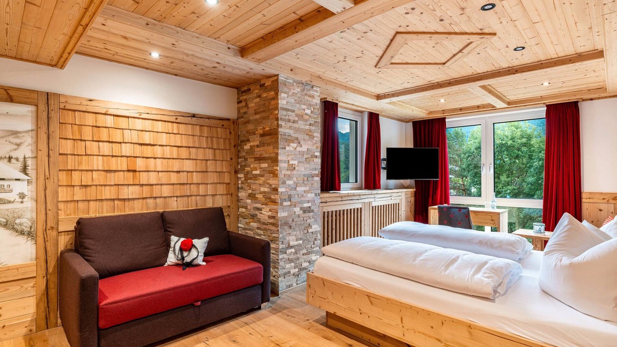 Buehlertal Apartment | Panorama Nature Room 'Heimat' with Mountain View, Wi-Fi and Air Conditioning