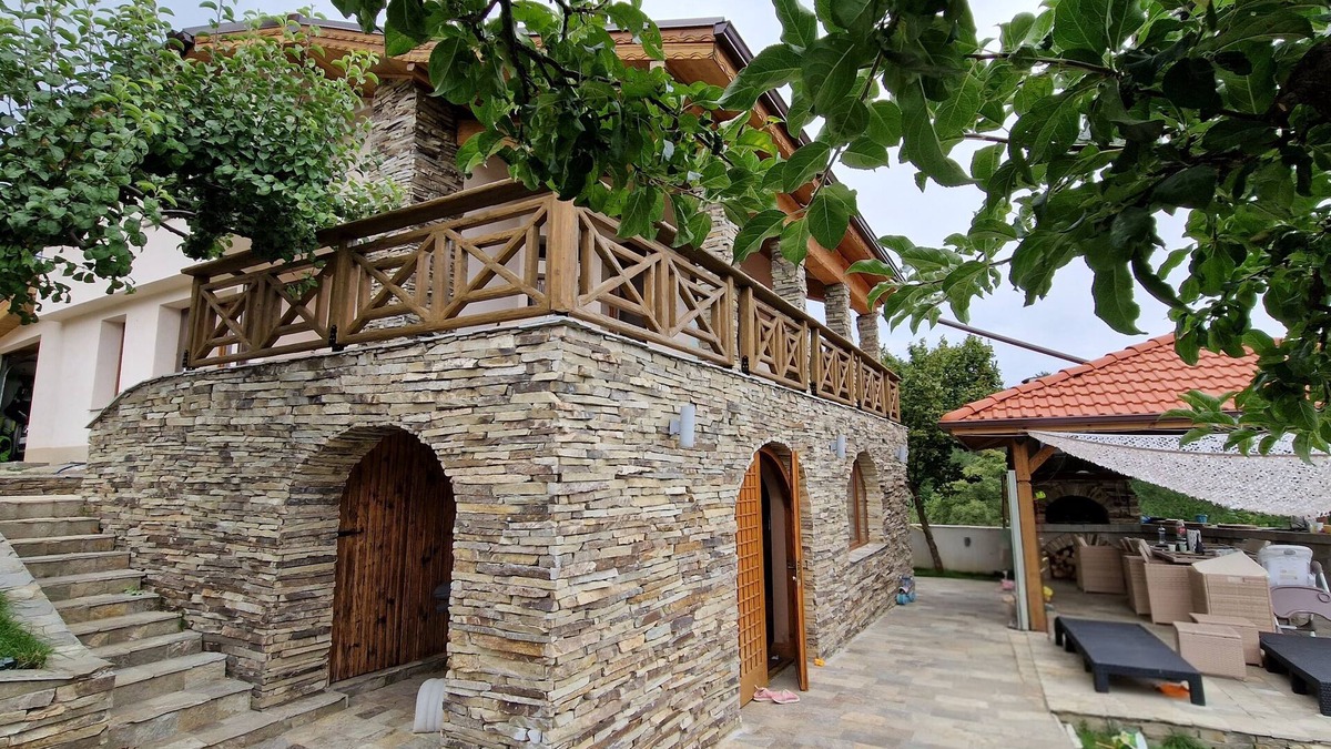 Razlog Ski Chalet | Panorama Pines Lodge