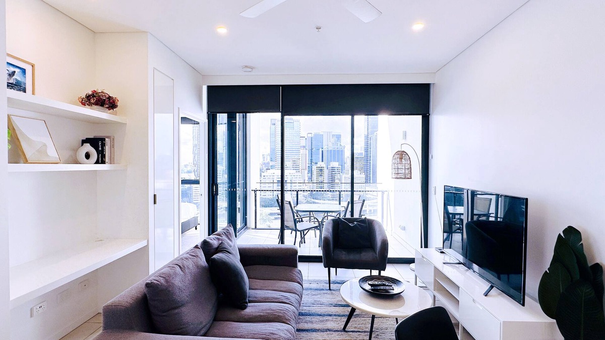 South Brisbane Apartment | Panorama river view with Free Parking