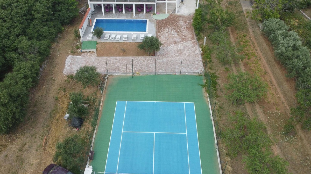 Cista Velika Villa | PANORAMA SPORT, POOL&BAR