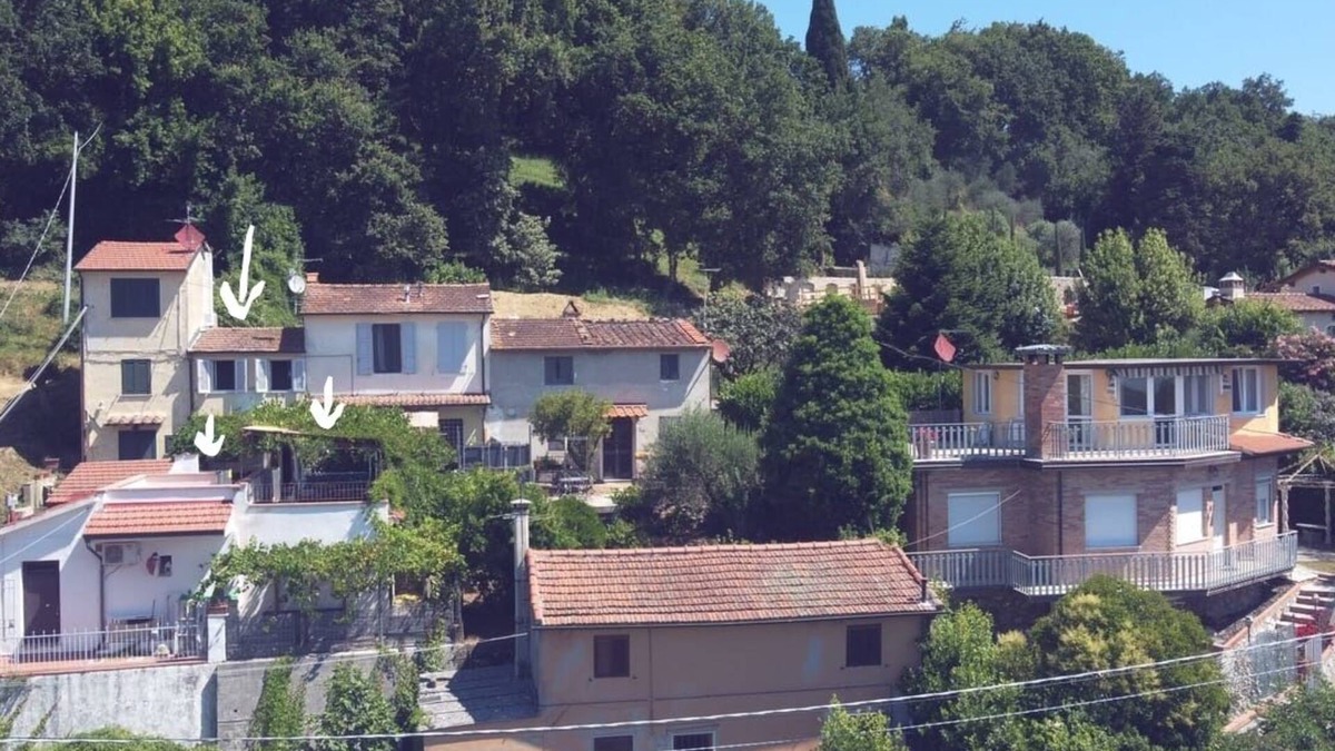 Corsanico-Bargecchia House | Panorama terrace with view of the coast - Cosy Tuscany country house