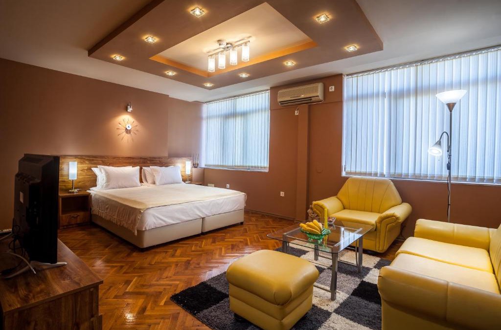 Yambol House | Panorama Top Floor Rooms in Hotel Tundzha