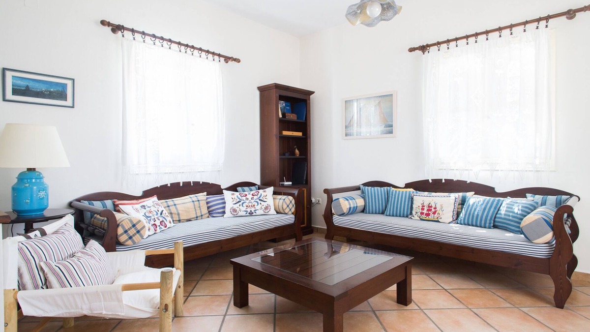 Posidonia Villa | Panoramic Aegean Sea & Mountain Views! Light & Airy Villa in Historical Town