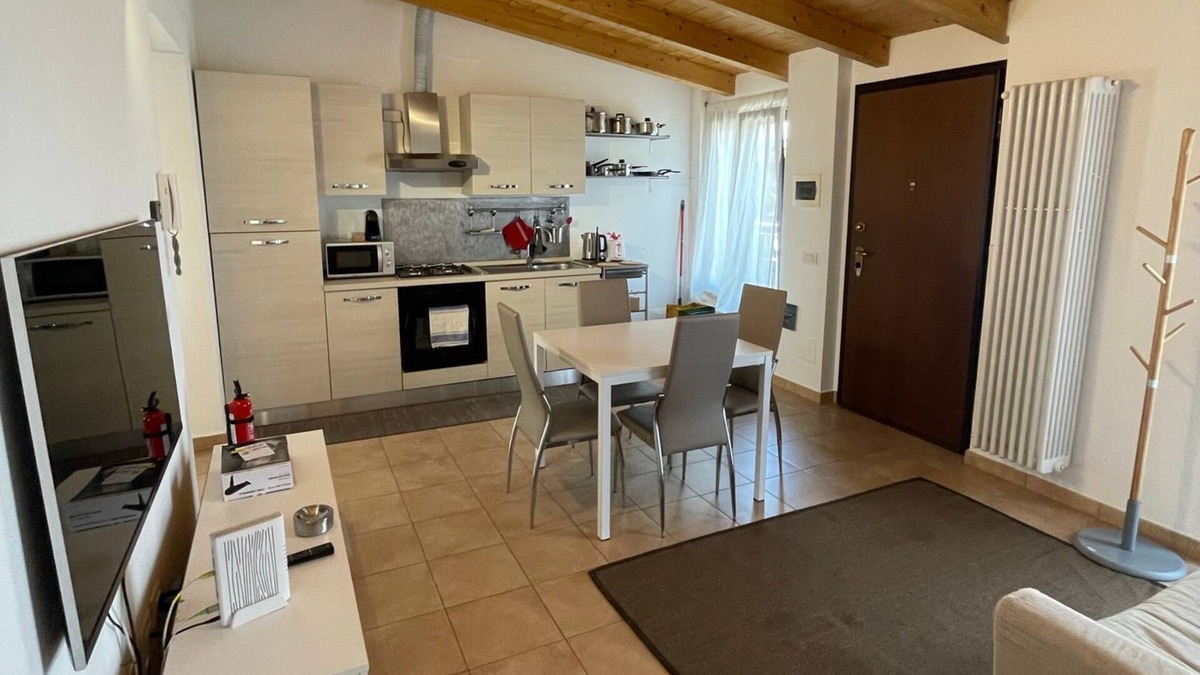 La Fontana Apartment | Panoramic Apartment in Isola - Milan