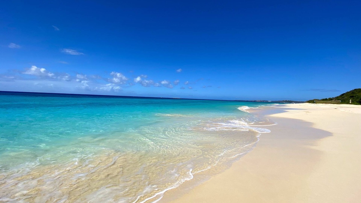 Long Bay Village Villa | Panoramic Beachfront Villa