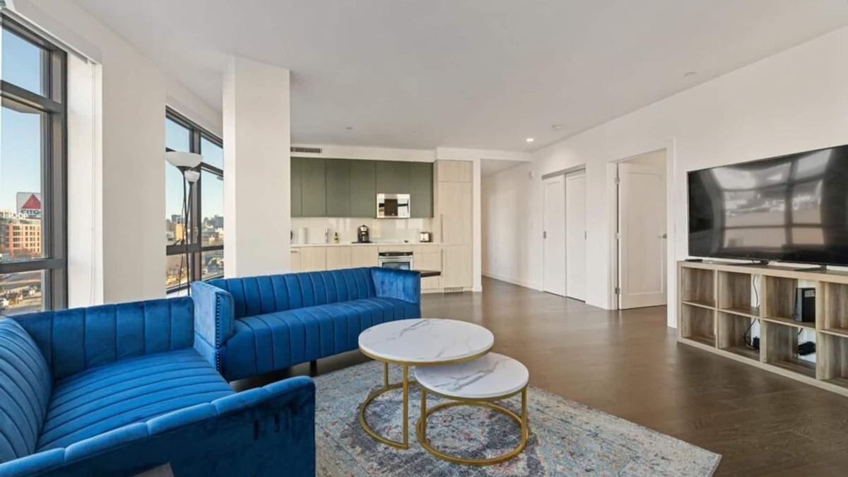 Fenway–Kenmore Apartment | Panoramic City Sanctuary