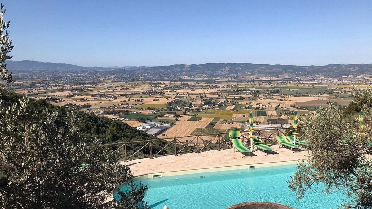 Casenuove Other | PANORAMIC FARMHOUSE IN UMBRIA IN SPELLO. MEDIEVAL RESIDENCE WITH RESTAURANT