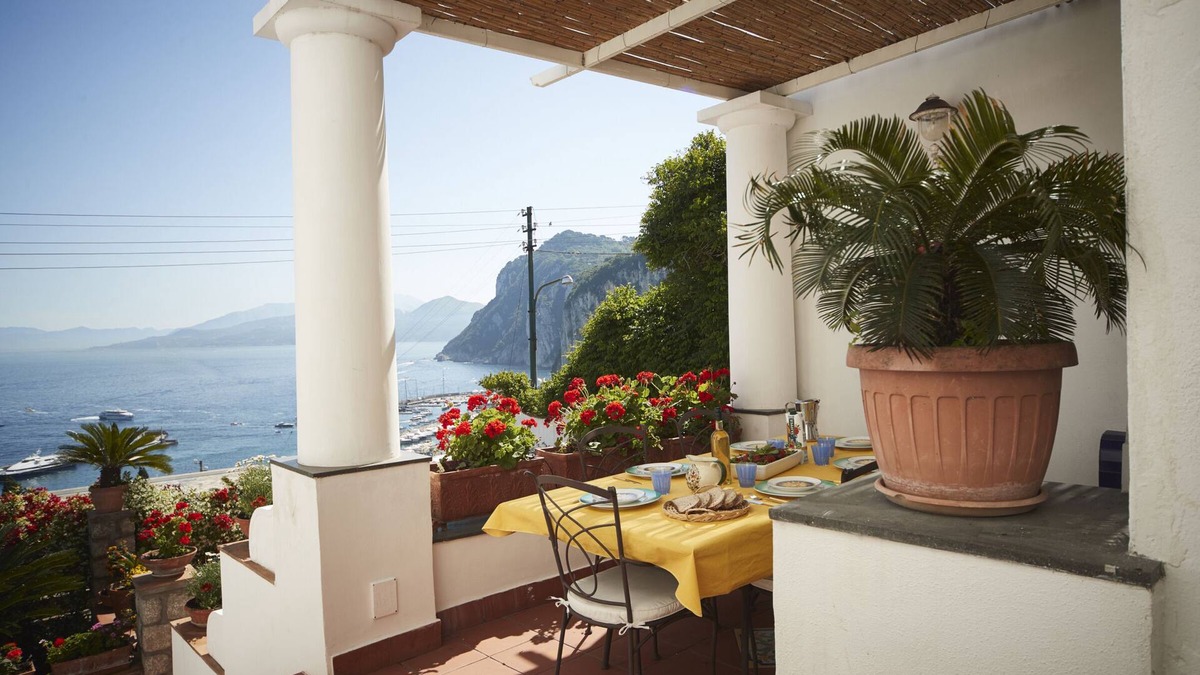 Marina Grande Villa | Panoramic house on Naples gulf and Capri harbor, with terrace and garden