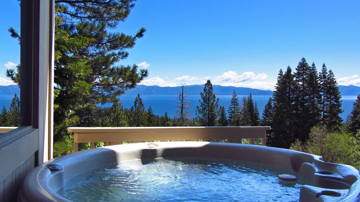 Talmont House | Panoramic Lake View Home,Tahoe City,New Remdl,HotTub,EVchrgr,Private Beach Club!
