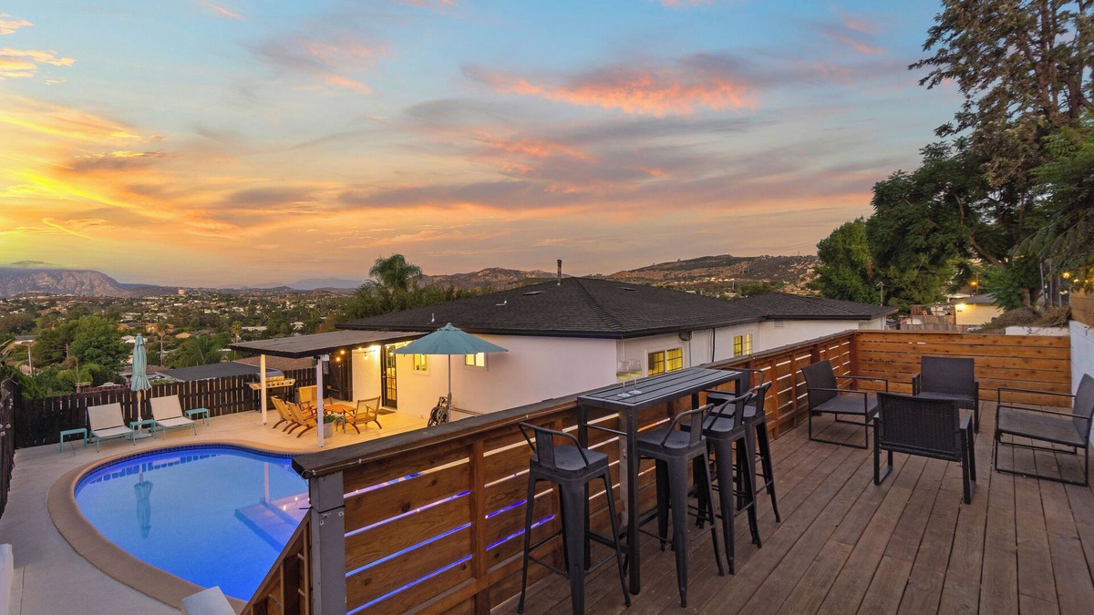 Winter Gardens House | Panoramic Mountain View Oasis with Pool! Serene 4 bedroom Newly remodeled home!