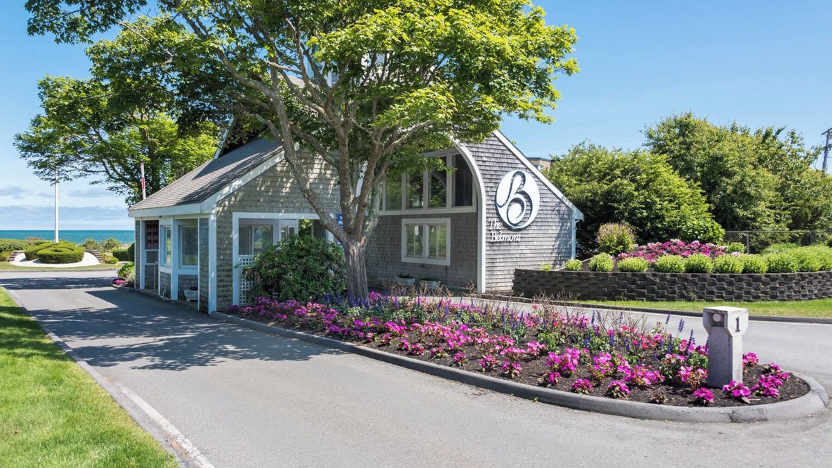 Northwest Harwich Condo | PANORAMIC OCEAN VIEWS!