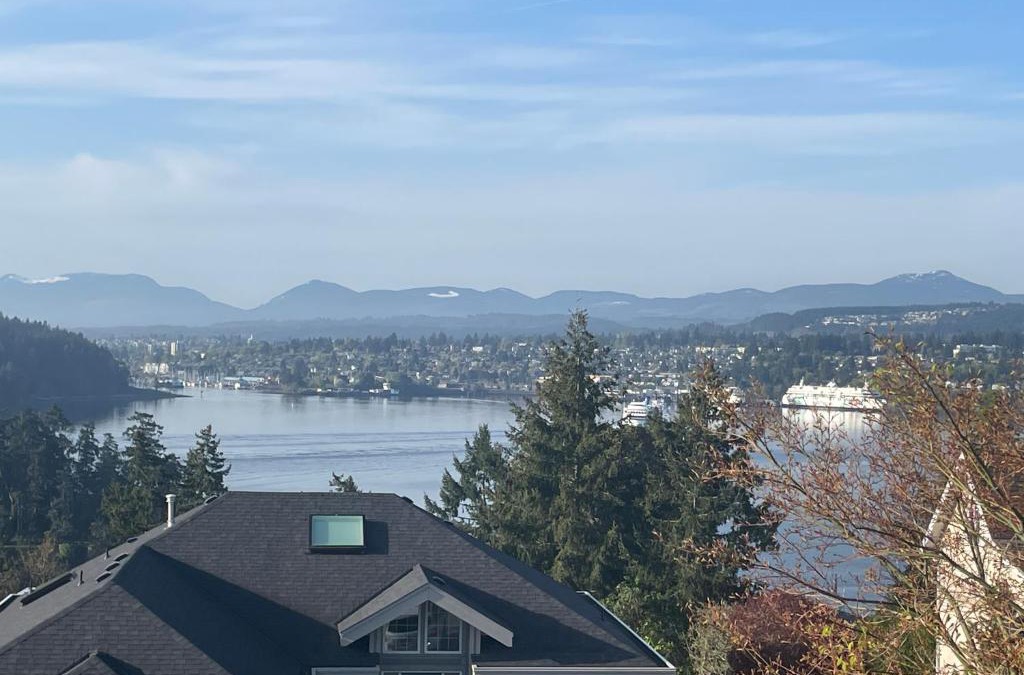 Stephenson Point House | Panoramic Ocean View