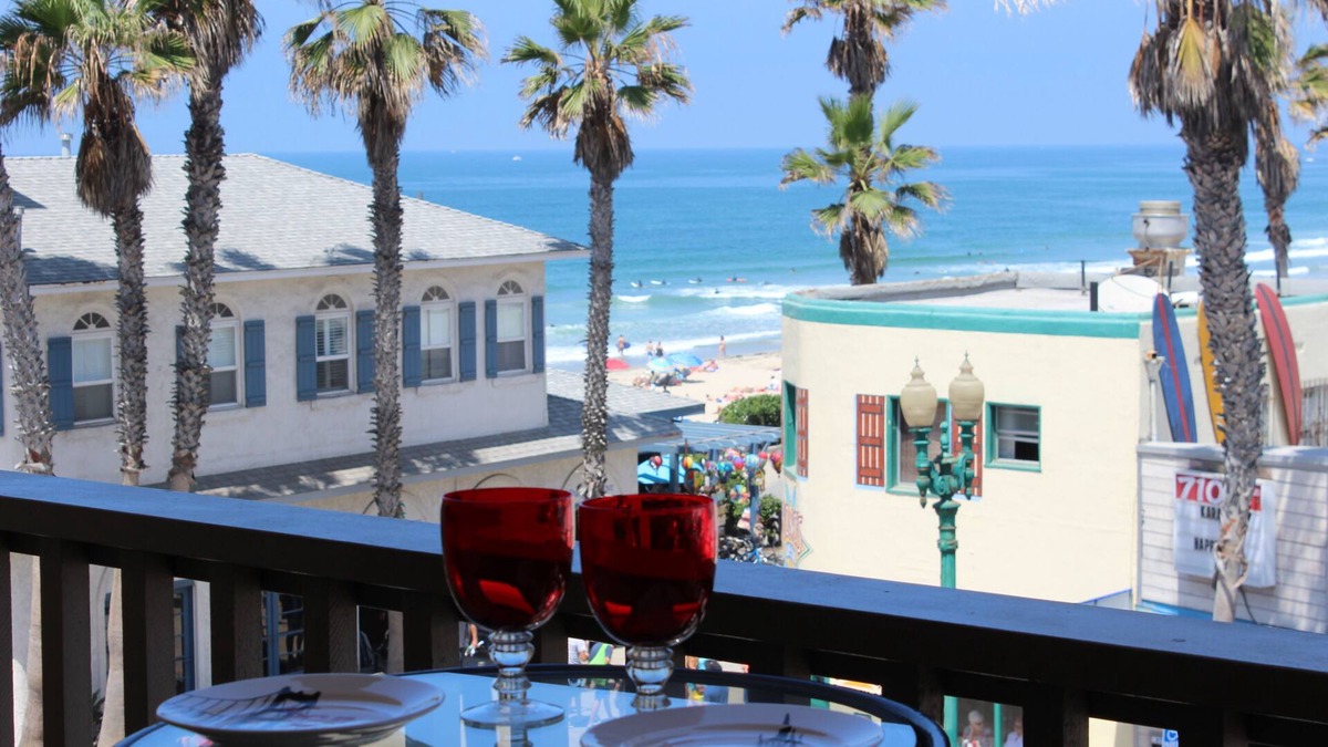 Pacific Beach Condo | PANORAMIC OCEAN VIEWS! Steps To Beach, Shops, Restaurants, Night Life