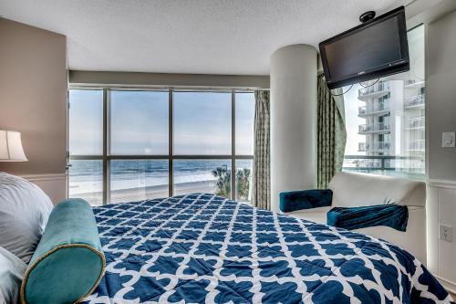Downtown Myrtle Beach Apartment | Panoramic Oceanfront Condo OO 3rd Floor