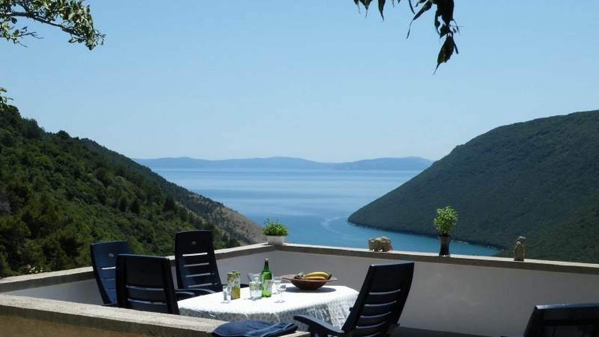 Brusimpiano Villa | Panoramic sea view with private pool with large garden and privacy