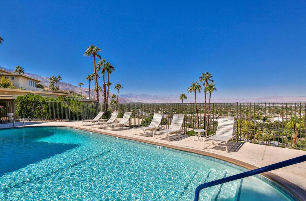 Araby Apartment | Panoramic Southridge Views Condo