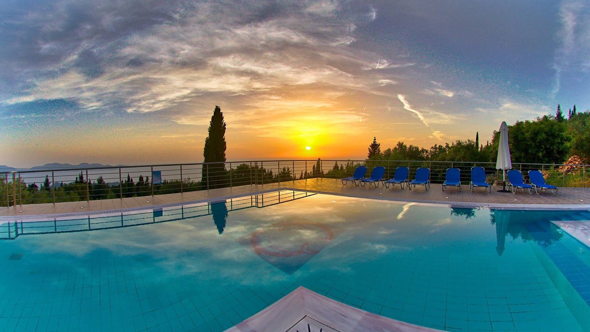 Mesovounia House | Panoramic Sunset
