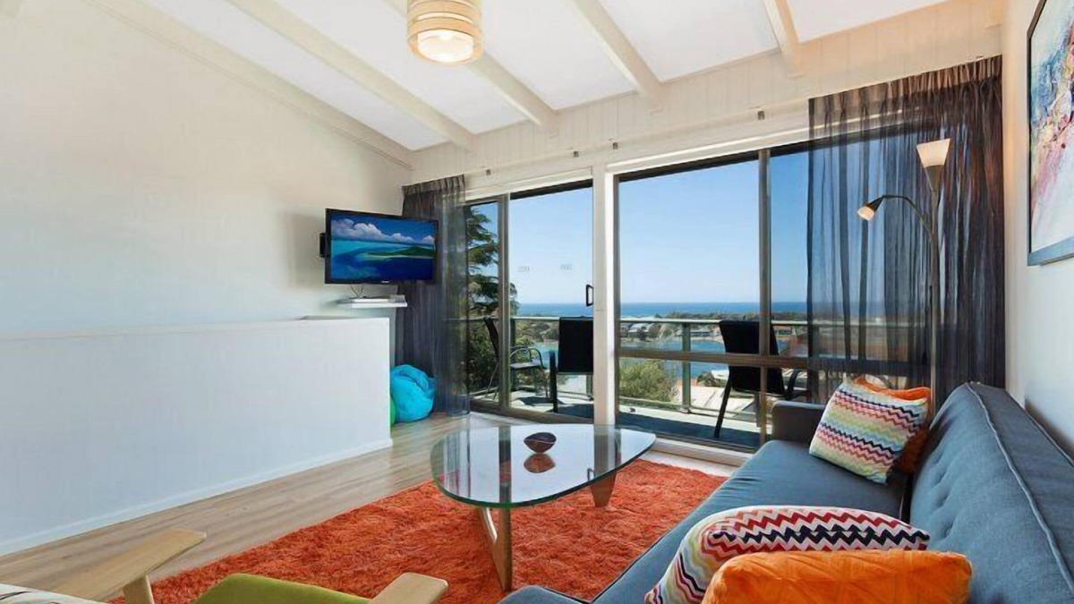 Merimbula Apartment | Panoramic Townhouses by Lisa (Deluxe Back Unit)