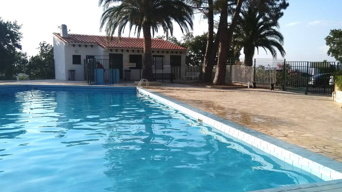 Laroque-des-Alberes Apartment | Panoramic view, with swimming pool: between sea and mountains, in a peaceful setting.