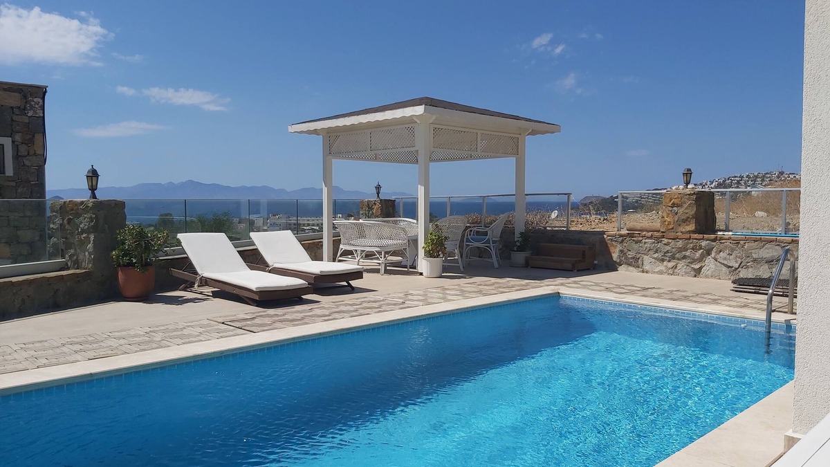 Kadıkale Apartment | Panoramic view - Modern apartment 5 minutes from the beach