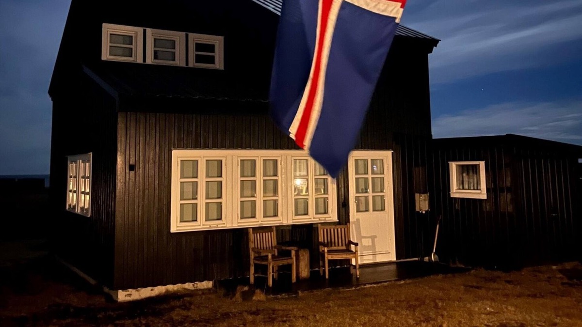 Hellnar Cottage | Panoramic Views- Nature- Northern lights cottage- NO 1- in Iceland.
