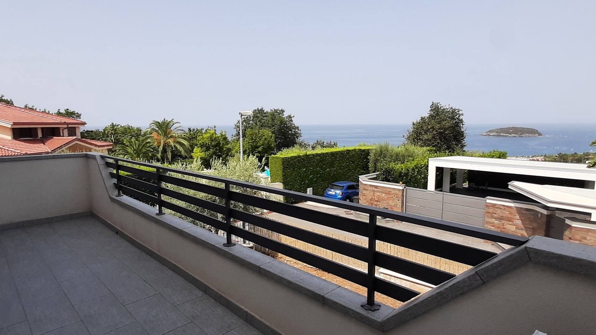 Diamante Villa | Panoramic villa with garden